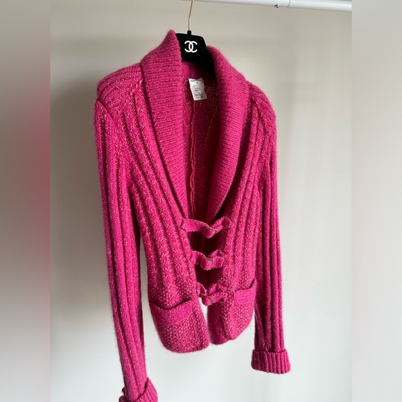 Pink Wool Chanel cardigan size 38 - Picture 1 of 11